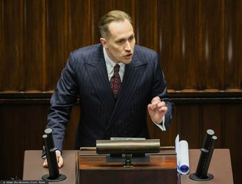 Nie tylko "kurtyzana". Poseł Konfederacji od lat uderza w kobiety