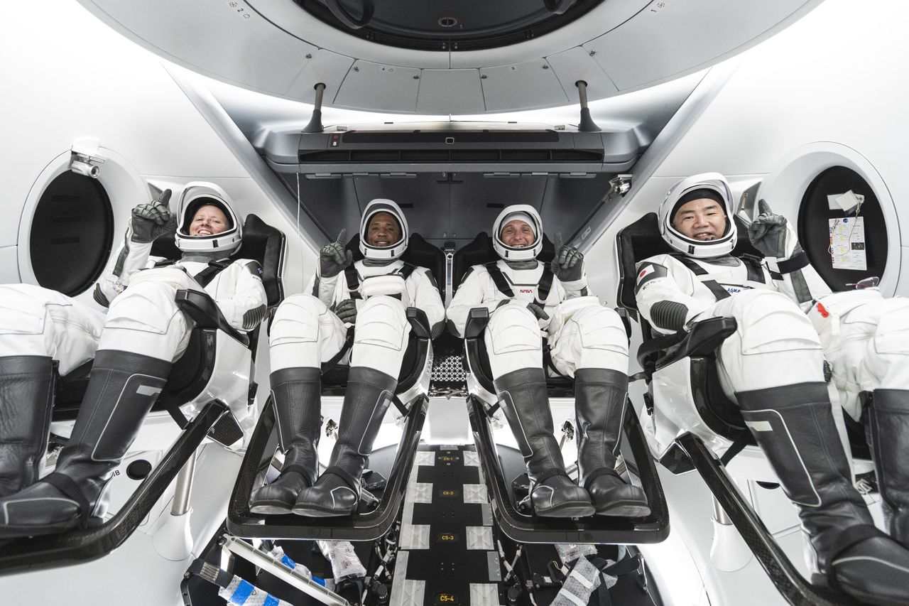 SpaceX i NASA szykują drugą załogową misję na ISS. Kolejny historyczny start już niedługo - Załoga misji Crew-1
