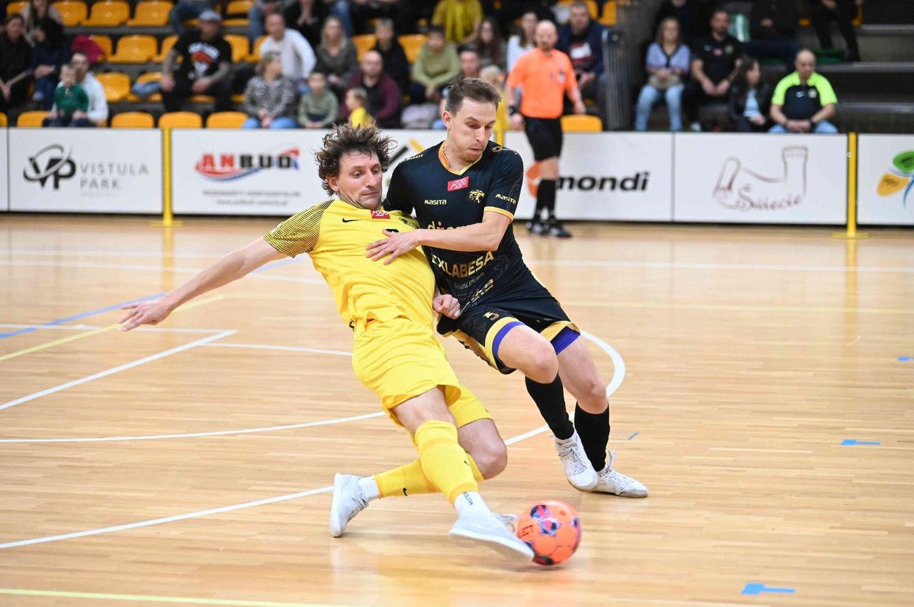 Świecie: Mecz Futsal Świecie - Dreman Exlabesa Opole Komprachcice