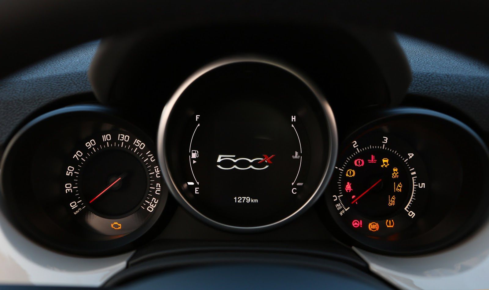 Fiat 500X - galeria zdjęć: studio, wnętrze i detale 52