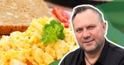 Strzelczyk robi jajecznicę po szlachecku. Możesz ją jeść nawet na diecie keto