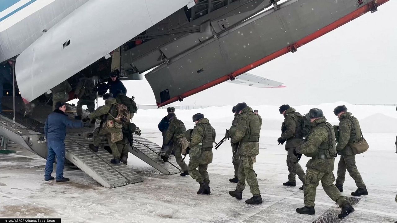 Rosja wysyła samoloty do Kazachstanu. Lecą nimi siły specjalne