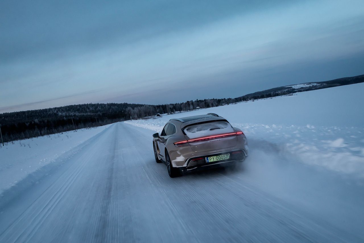 Porsche Taycan 4S Sport Turismo w Finlandii