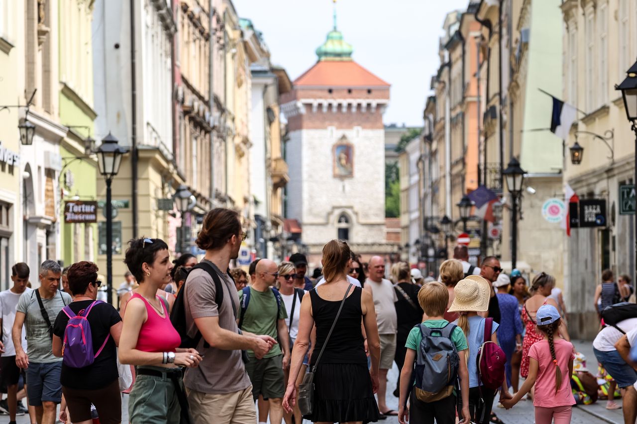 Nowe prognozy KE dla Polski. Wojna znów uderza w gospodarkę