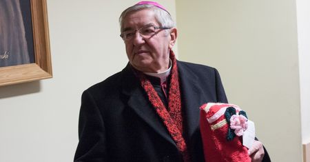 "Jego Ekscelencja Sołtys". Ojciec Gużyński nie miał litości dla Sławoja Leszka Głódzia