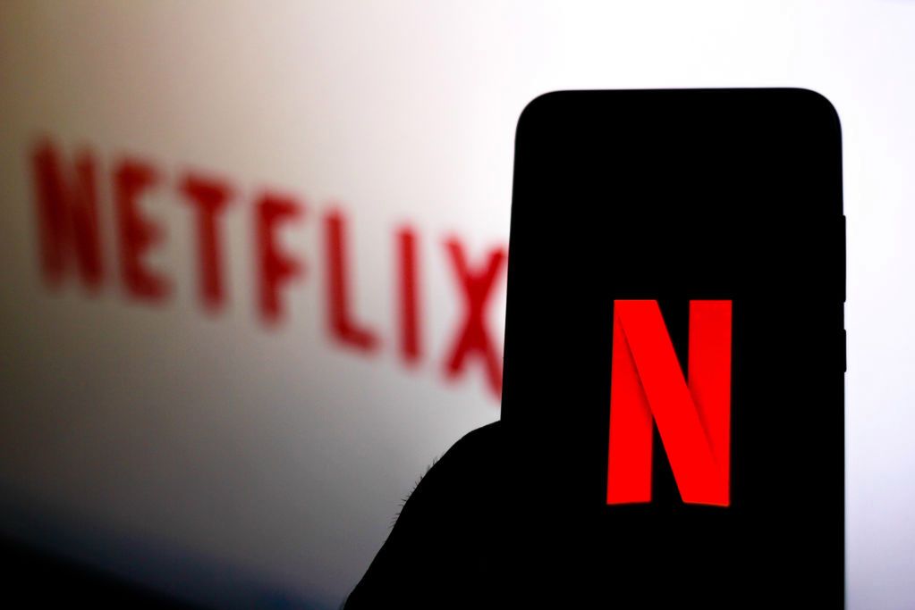 Netflix zapewni dodatkowe materiały zza kulis wyłącznie dla użytkowników Samsung Galaxy, fot. Getty Images