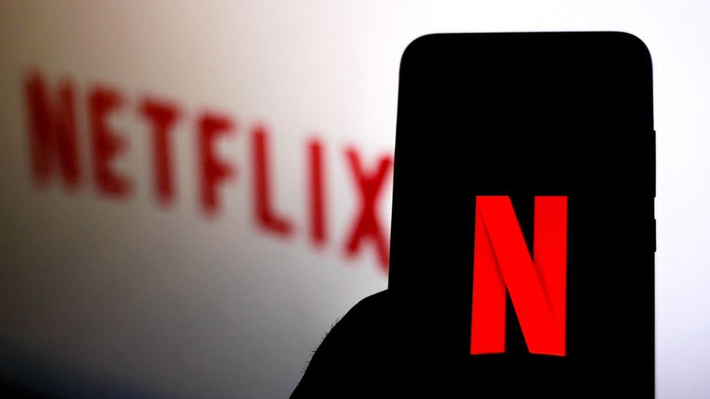 Netflix zapewni dodatkowe materiały zza kulis wyłącznie dla użytkowników Samsung Galaxy, fot. Getty Images