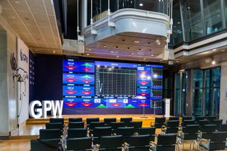 Czerwień na GPW. Dino Polska i banki ciągną indeks WIG20 w dół