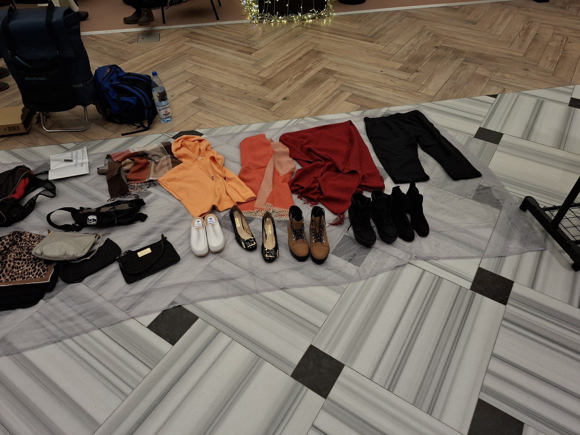 Trwa wyprzedaż garażowa w CH Promenada. Na miejscu perełki za półdarmo!