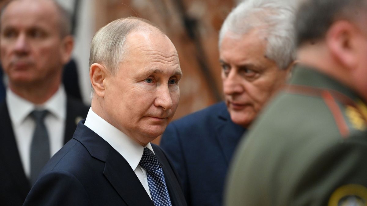 President of the Russia Vladimir Putin (C) attends the CSTO Collective Security Council meeting in Minsk, Belarus, 23 November 2023. Leaders of the Collective Security Treaty Organization (CSTO) member states are meeting in Minsk to discuss international and regional security issues, among other topics. EPA/SERGY GUNEEV / KREMLIN / POOL Dostawca: PAP/EPA.