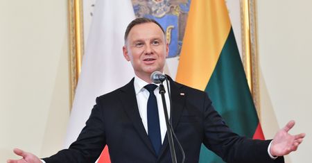 Będą dodatkowe dni wolne od pracy? Decyzja należy do prezydenta