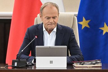 Tusk gasi pożar po aferze. Lekarze biją na alarm