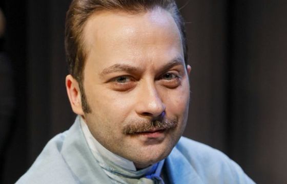 Marcin Hycnar zagra główną rolę w polskiej wersji serialu „Sługa Narodu”