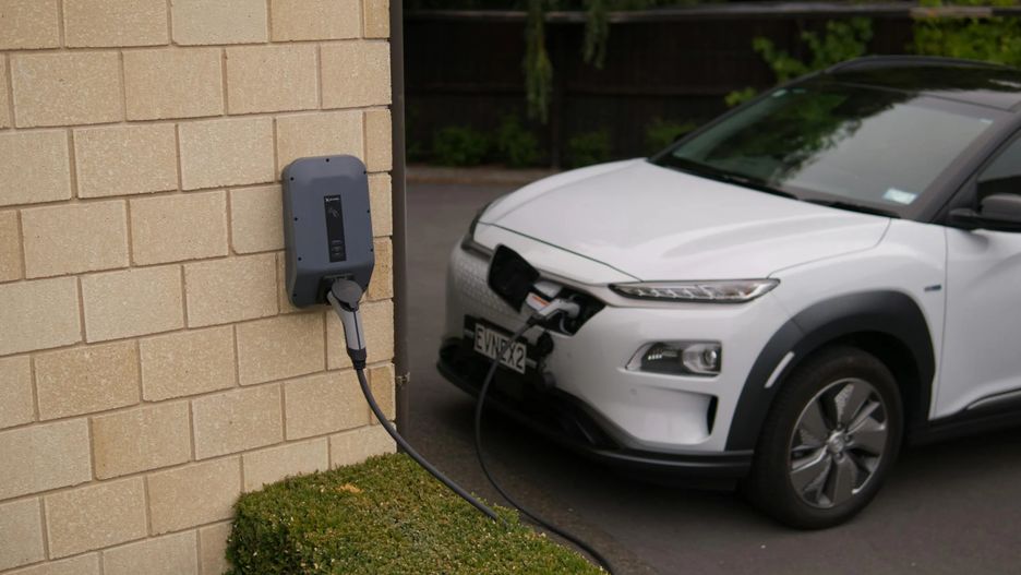 Elektryczny SUV.