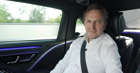 Zaczął od straty na pomidorach. Celuje w miliard złotych przychodu