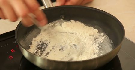 Zasmażka – sekret udanego sosu