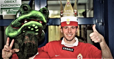 "Po prostu kopnąłem piłkę do przodu, gdy spadła koło mnie"