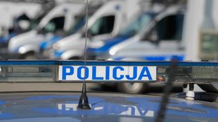 Ruszył z nożem na policjantów. Tragiczny finał akcji w Nowym Sączu