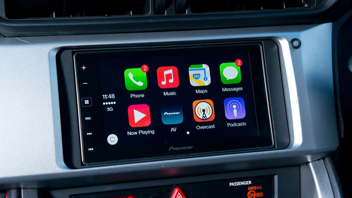 Nawigacja TomTom GO współpracuje teraz z Apple CarPlay (Getty Images)