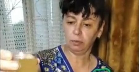 Mieszka w Doniecku. Niewiarygodne, jaki kolor ma tam teraz woda