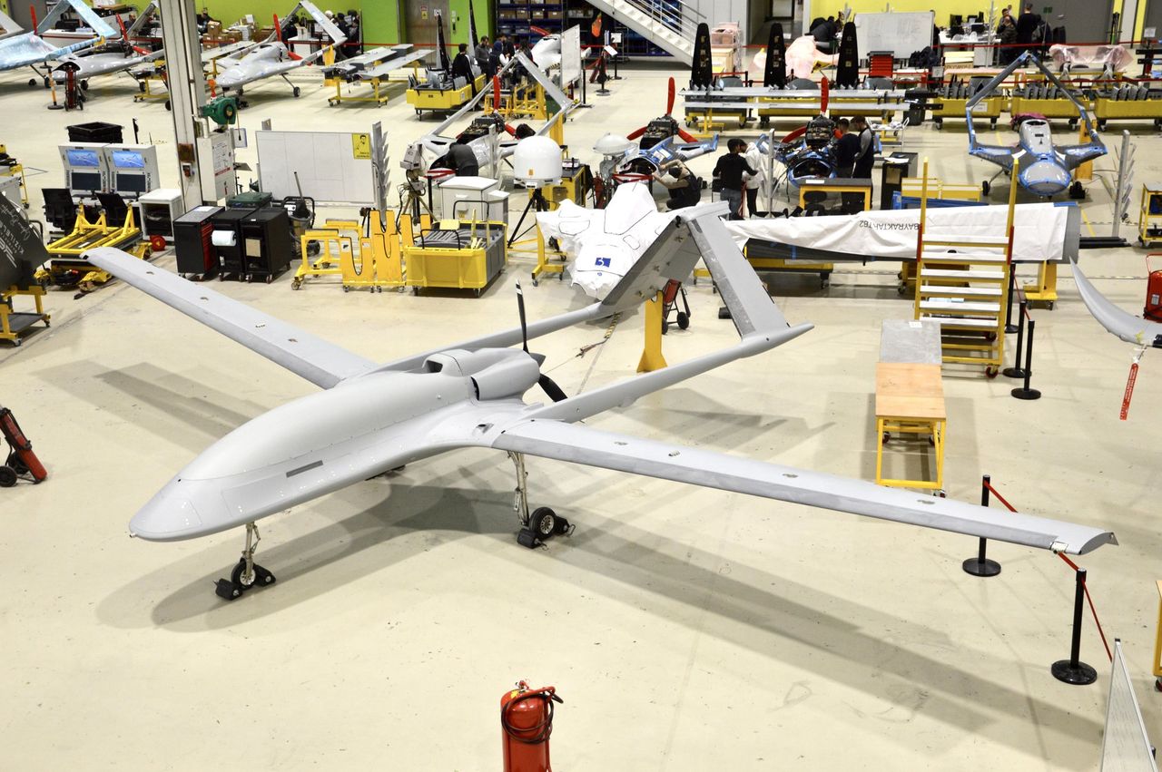Bayraktar TB3 w całej okazałości. Turcja pokazała następcę słynnych dronów
