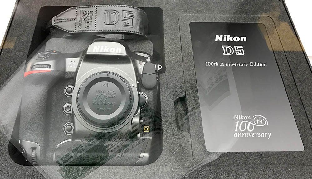 Coś dla prawdziwych fanów tej marki. Limitowane wersje Nikona D5 i D500 na targach CP+