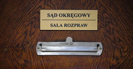 Przemyśl: Rozpoczął się proces Jessiki i Sebastiana. Nastolatkowie zabili siekierą 38-latka