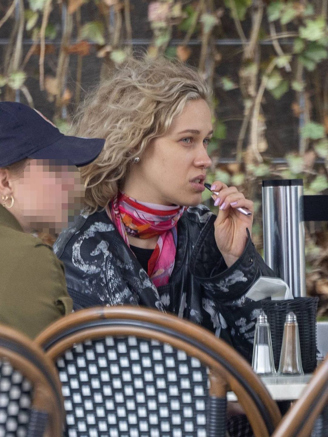 Helena Englert wybrała się na kawę z koleżankami