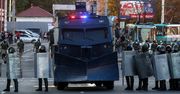 Białoruś. Brutalne zatrzymania po akcji służb. Są ranni