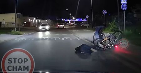 Runęła na drogę. Dramatyczne nagranie z Dolnego Śląska