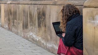 CBZC rozbiło grupę podejrzaną o ataki "sextortion"