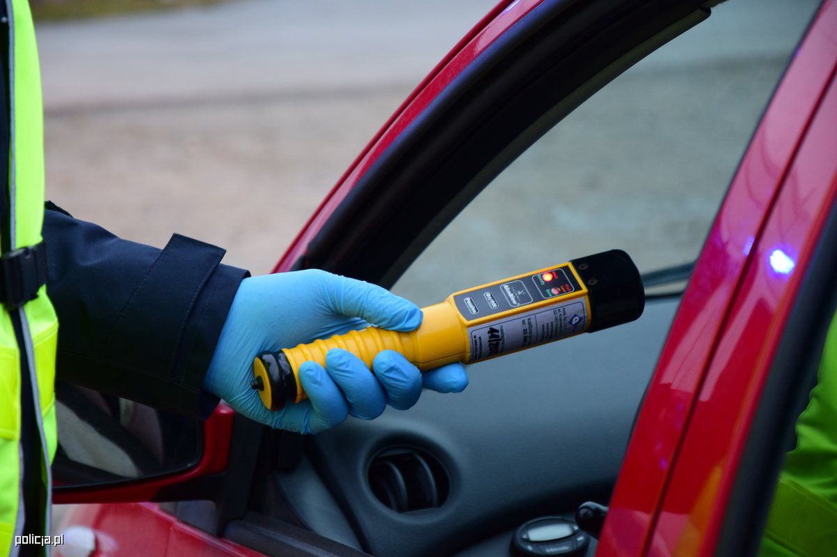 Zabierają auto za autem. Policja powiedziała, ile już skonfiskowała