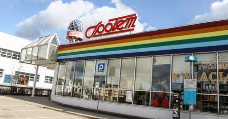 "Społem" stawia na sklepy samoobsługowe. Będzie też kawa z ekspresu i hot-dogi