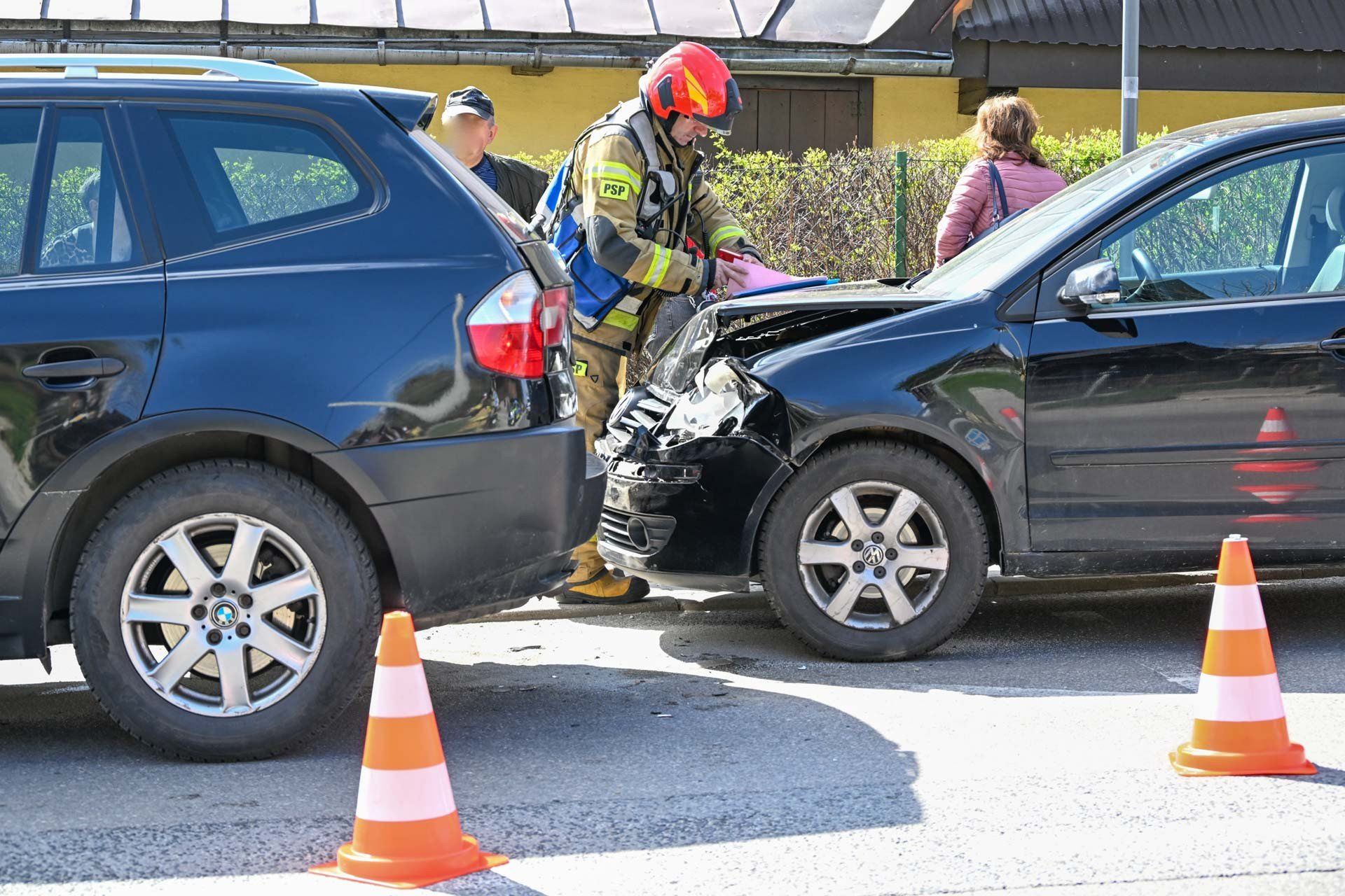 Wymuszają kolizję po to, by otrzymywać odszkodowania. Jak działają? 