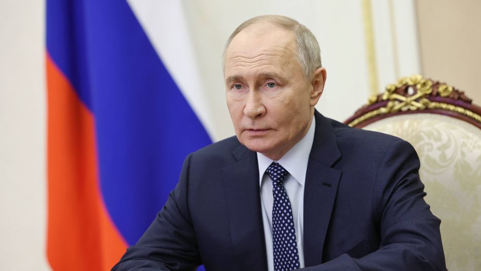 Russian President Vladimir Putin chairs Security Council meeting in Moscow
epa11795789 Russian President Vladimir Putin chairs a meeting with members of the Security Council via a video conference in Moscow, Russia, 28 December 2024.  EPA/ALEXANDER KAZAKOV / KREMLIN / POOL MANDATORY CREDIT 
Dostawca: PAP/EPA.
ALEXANDER KAZAKOV / KREMLIN / POOL
head of state, video, screen, meeting