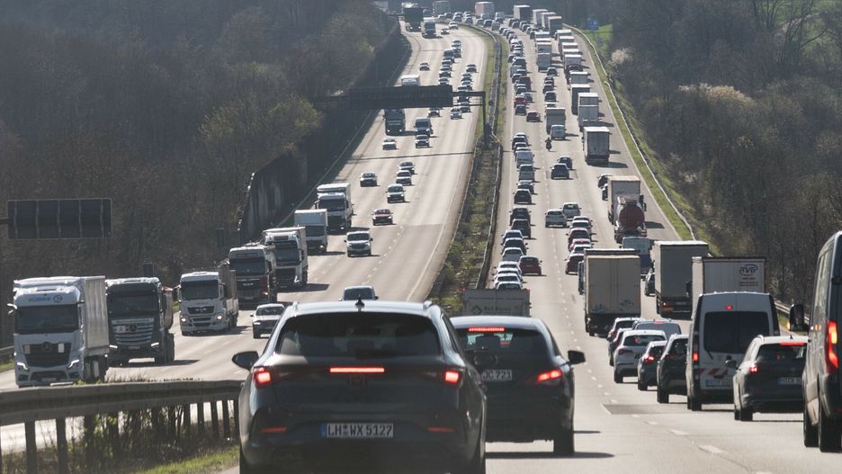 Reporter archiwum 2024 03
14.03.2024 Gevelsberg Nadrenia Polnocna Westfalia Niemcy Autostrada A1 korek
Fot. Wojciech Strozyk/REPORTER
Wojciech Strozyk/REPORTER