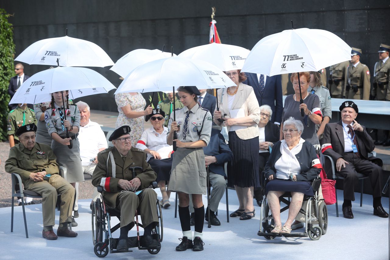 Warszawa, 30.07.2021. Spotkanie z bohaterami Powstania Warszawskiego w siedzibie Muzeum Powstania Warszawskiego,  (sko) PAP/Wojciech Olkuśnik