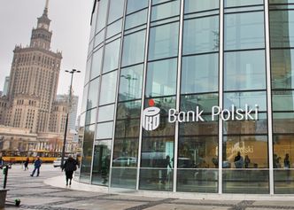 Prezes największego polskiego banku rezygnuje. Kim jest Jan Emeryk Rościszewski?