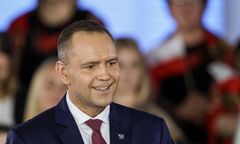 Nawrocki wetuje za często? Polacy mają swoje zdanie