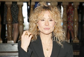 Nie ukrywa, przez co przeszła. Przez kilka miesięcy mieszkała na dworcu