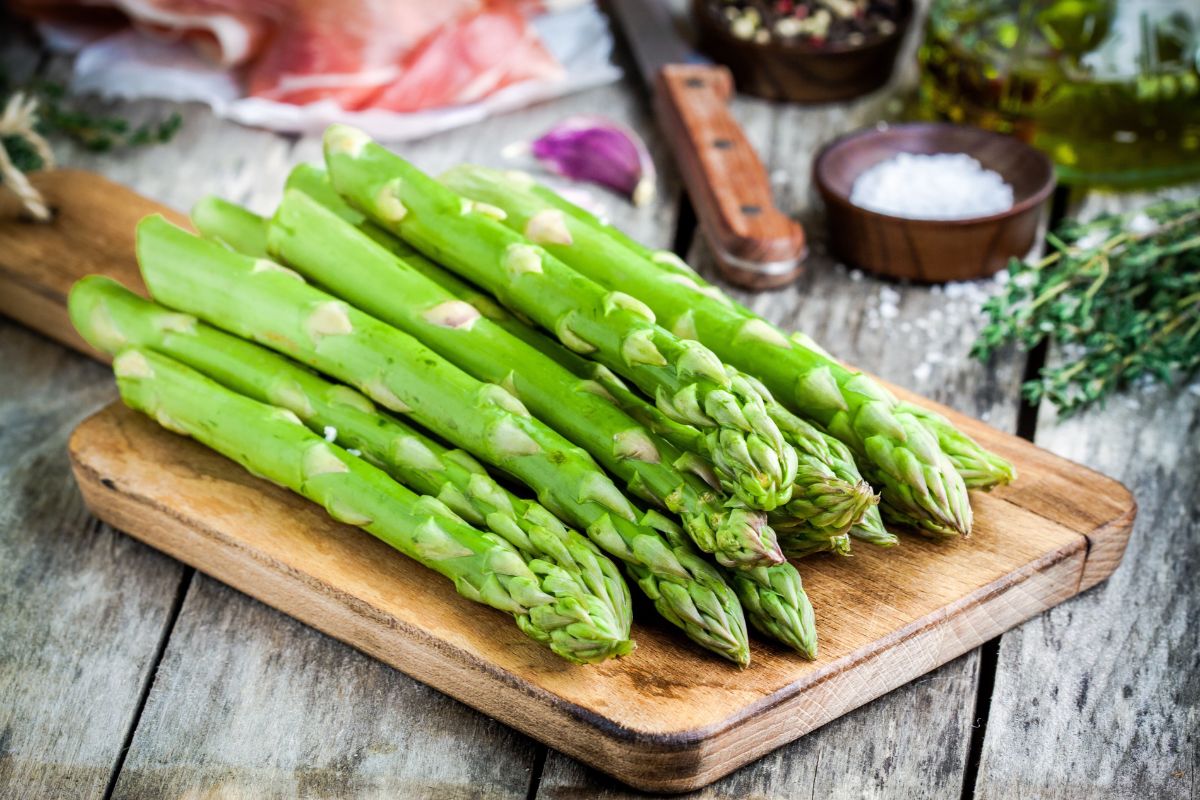 Green asparagus will work in any kitchen.