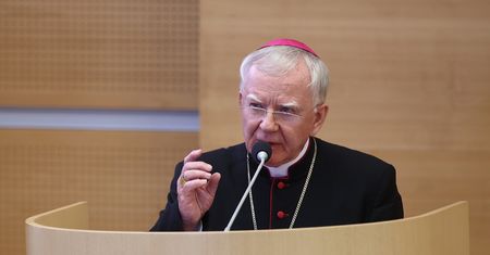 Tego jeszcze nie było. Interwencja papieża w Krakowie. "Olbrzymie upokorzenie"