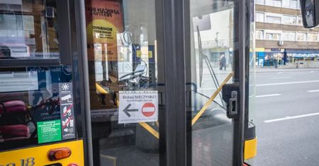 Kierowca spożywał posiłek. Nie żyje starsza pasażerka