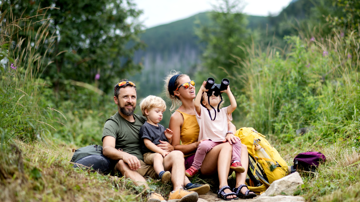 Gadżety turystyczne przydatne na górskim szlaku