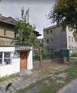 Sosnowiec. Dziewczynki wypadły z drugiego piętra. Nowe informacje o ich stanie