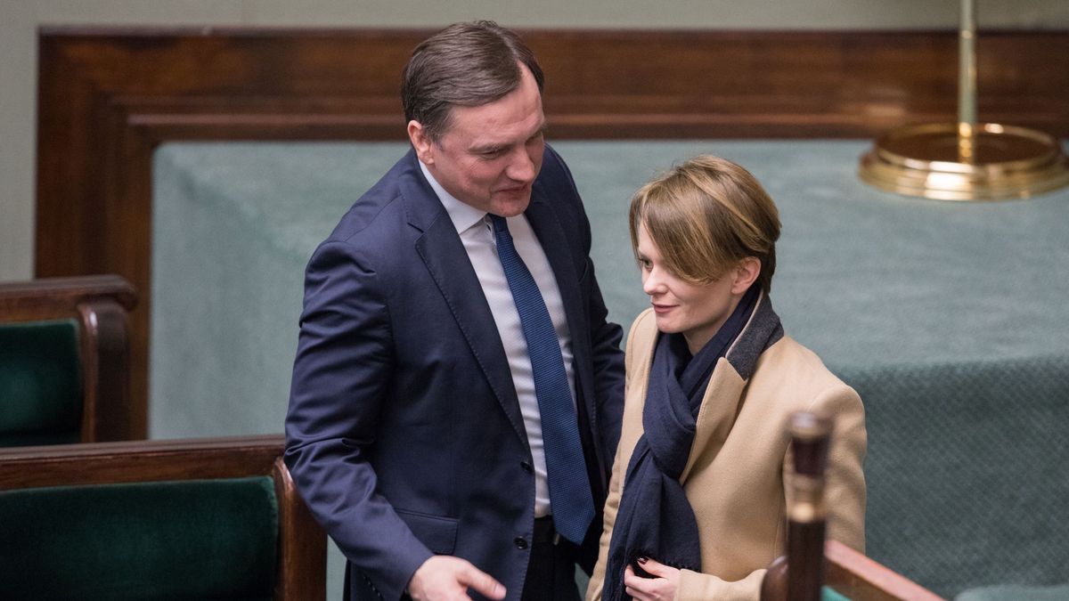 Zbigniew Ziobro ostro skrytykował pomysł zamiany 500+ na bony. Takie rozwiązanie zasugerowała w piątek w money.pl minister Jadwiga Emilewicz