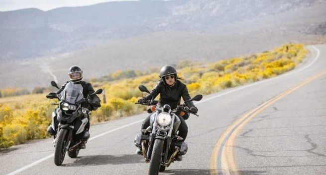BMW w reklamie motocykli zachęca do ucieczki od codziennego życia (wideo)