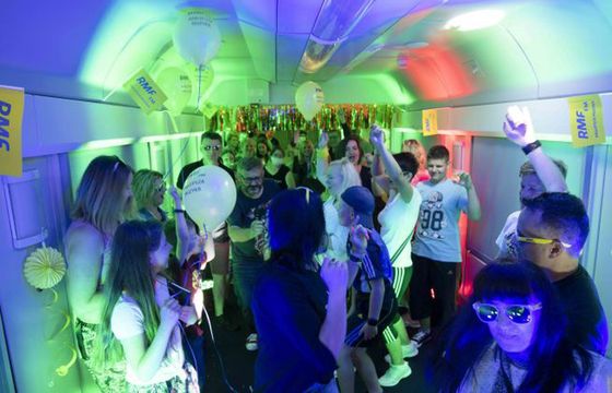 Przebojowy Pociąg RMF FM znów ruszy w trasę. Znamy szczegółowy rozkład jazdy