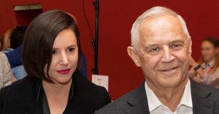 Marek Kondrat od lat jest z młodszą o 38 lat Antoniną Turnau. Aktor poznał przyszłą żonę, gdy ta była jeszcze DZIECKIEM