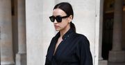 Irina Shayk zapozowała z biografią Władimira Putina. "Spal tę obrzydliwą książkę"